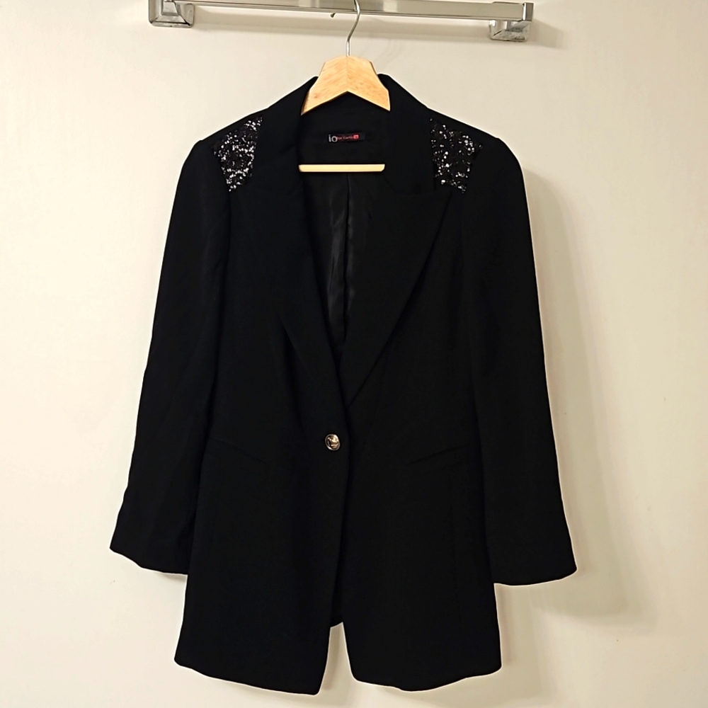 Black chic blazer with sequence